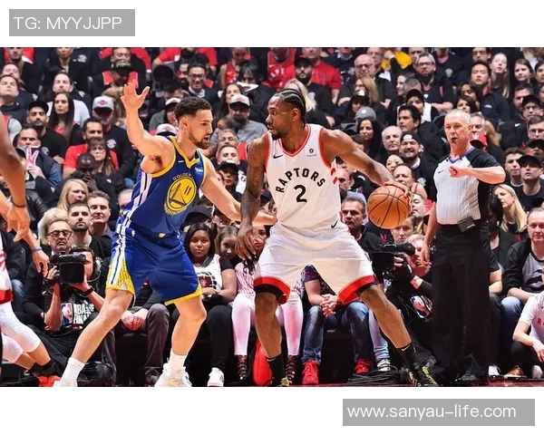 勇士与猛龙激战回顾视频比分分析精彩瞬间尽在其中